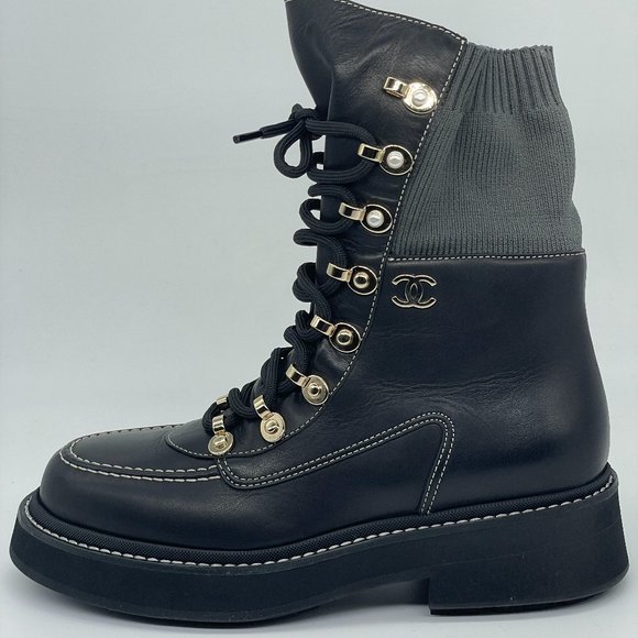 CHANEL 21K Leather Knit CC Logo Lace Up Combat Ankle Bootie Boots Shoes $1900 - Picture 1 of 16